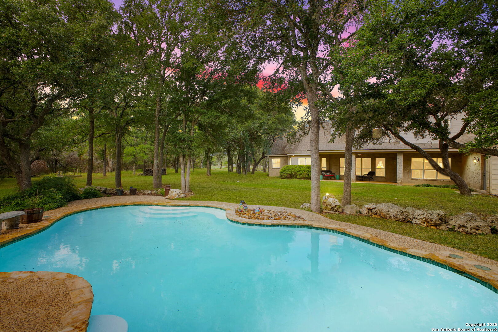 209 Sandy Oaks