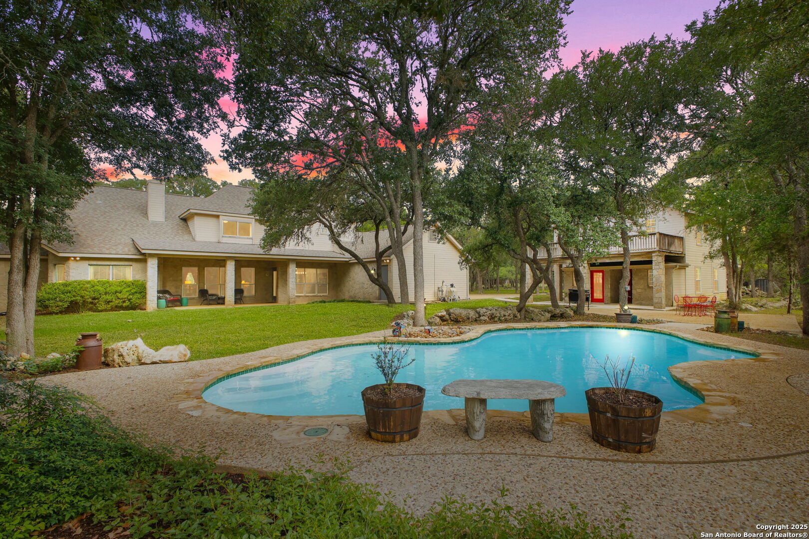 209 Sandy Oaks