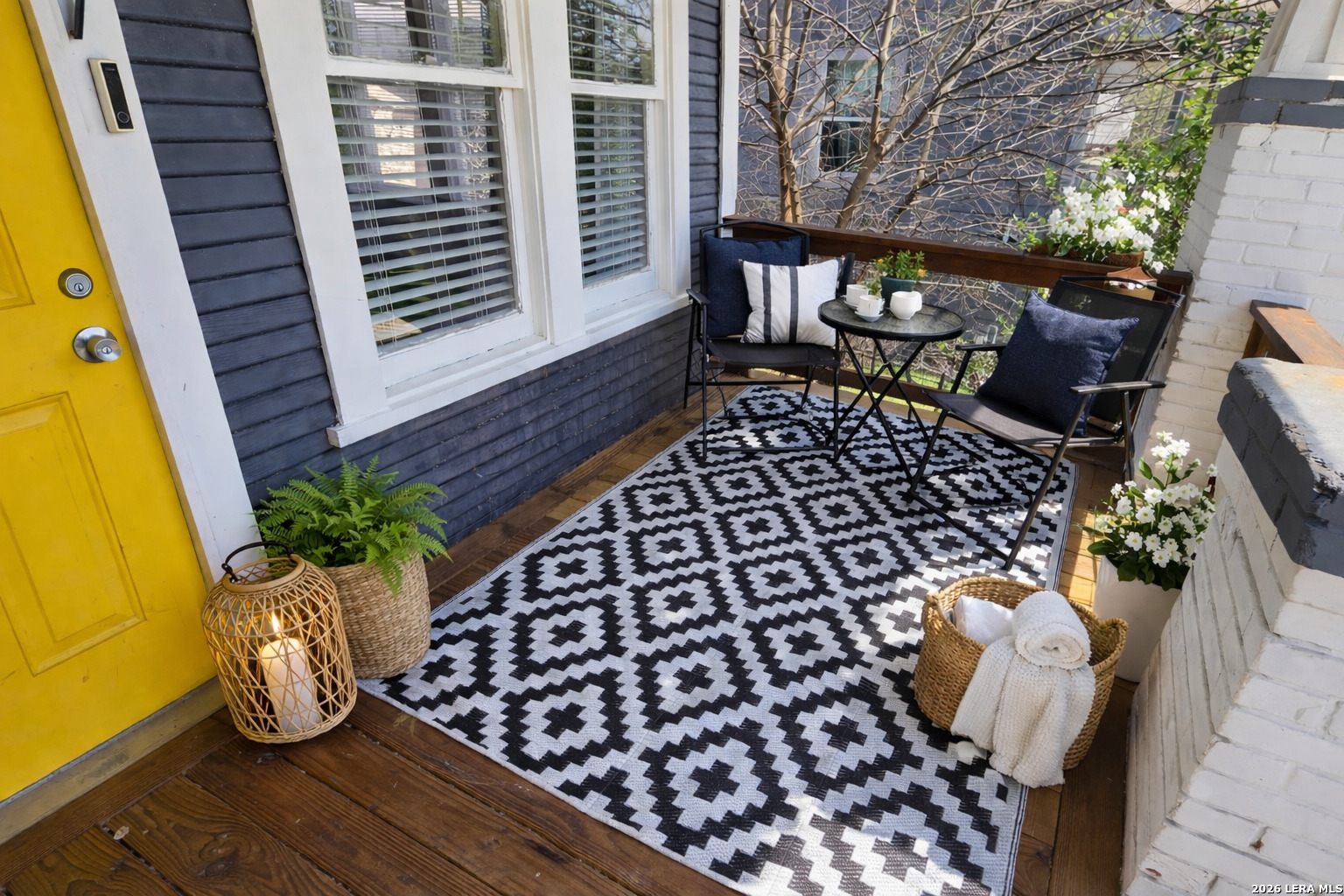 Search 1307 Kayton Ave