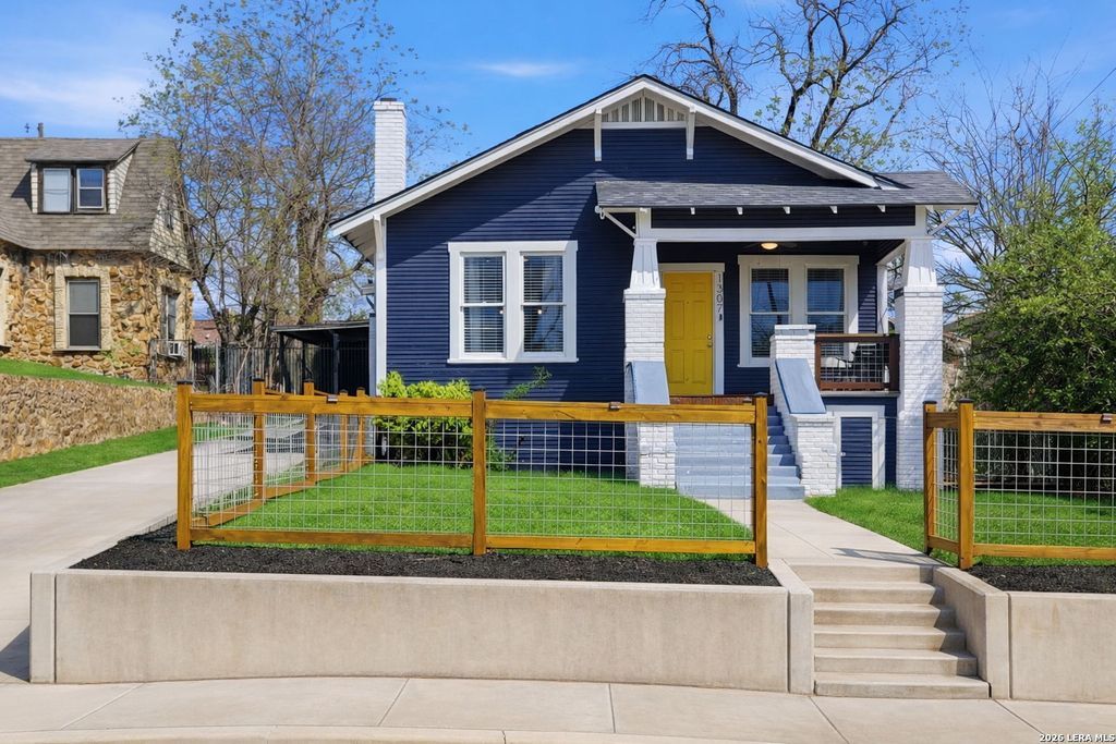 Photo of 1307 Kayton Ave, San Antonio, TX 78210 (MLS # 1950937)