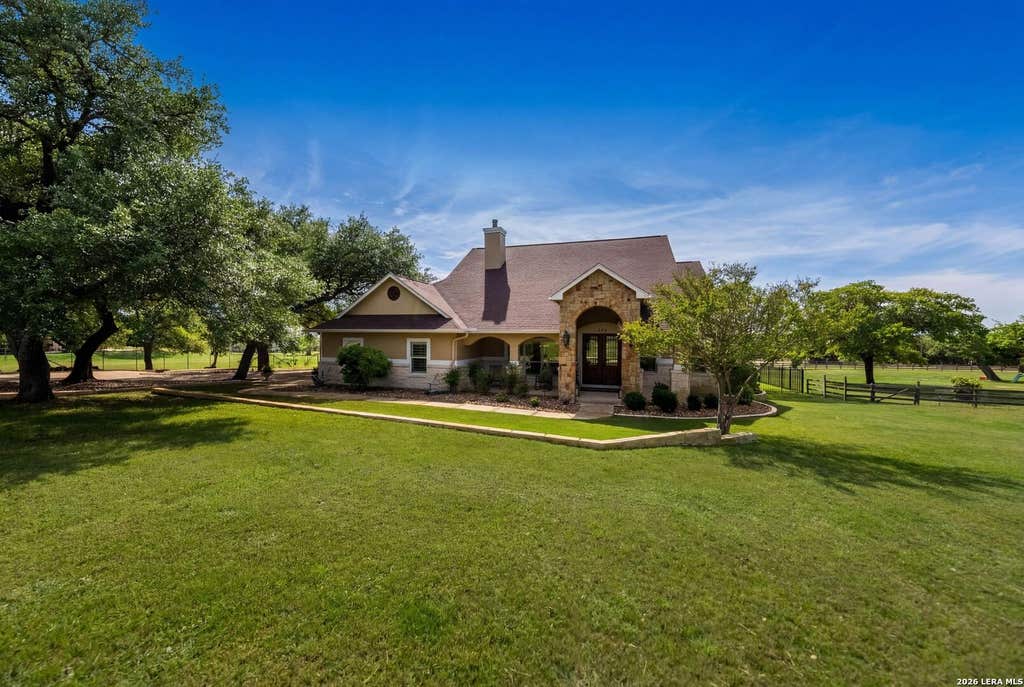 Photo of 194 Mull Rd, Kerrville, TX 78028 (MLS # 1956595)