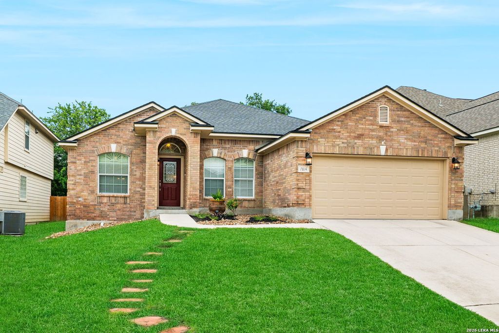 Photo of 7814 LACEY OAK CV, San Antonio, TX 78250 (MLS # 1964833)