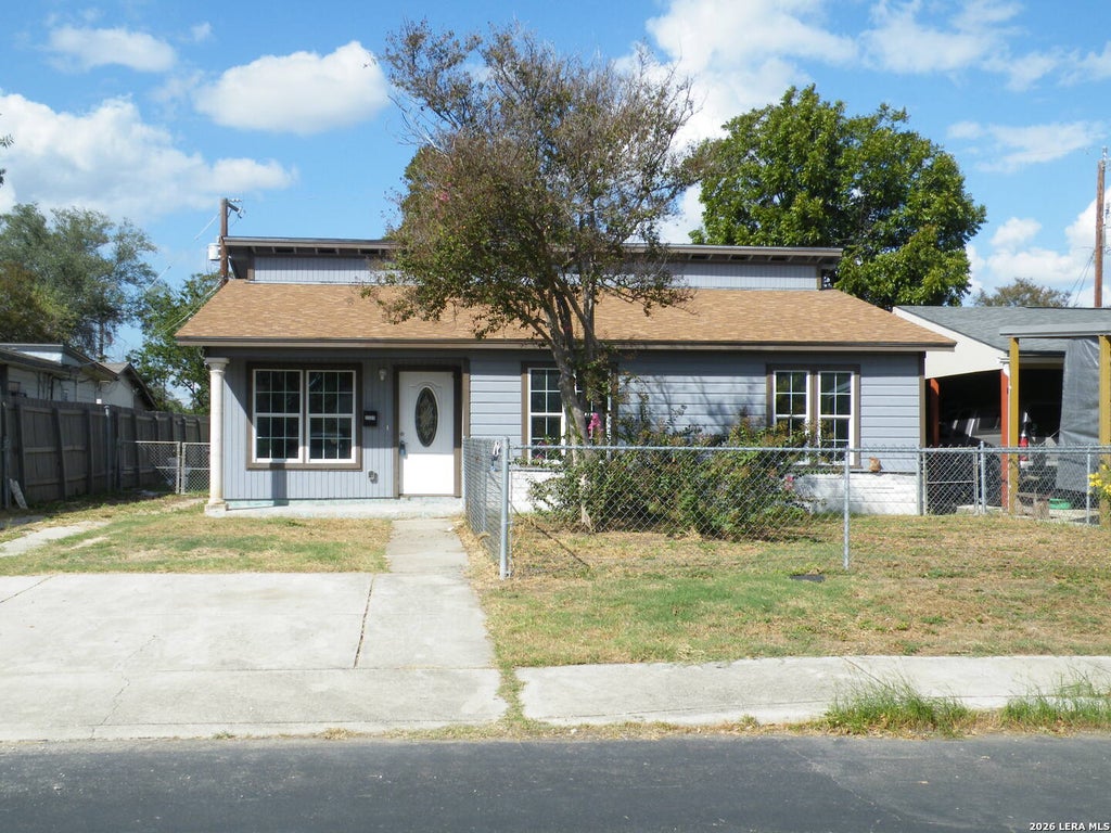 Photo of 2227 BEECHAVEN DR, San Antonio, TX 78207 (MLS # 2024378)