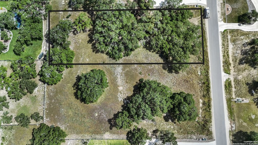 Photo of 931 Maximino Ridge, Bulverde, TX 78163 (MLS # 1937405)