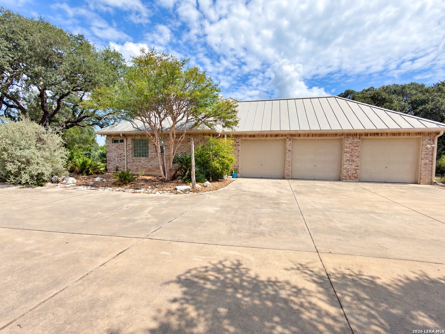 26017 LEWIS RANCH RD