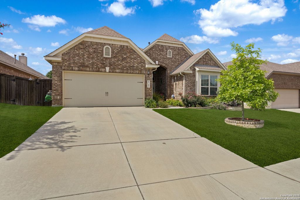 Photo of 9743 Monken, Boerne, TX 78006 (MLS # 1932387)