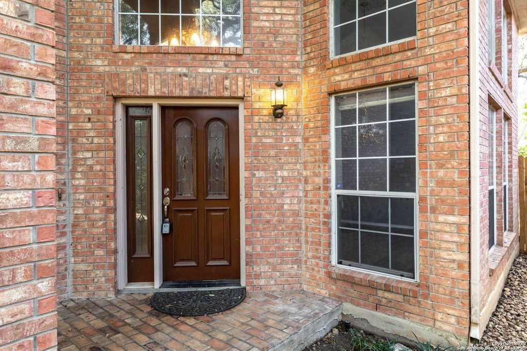 Photo of 5 NIKITA DR, San Antonio, TX 78248 (MLS # 1992497)