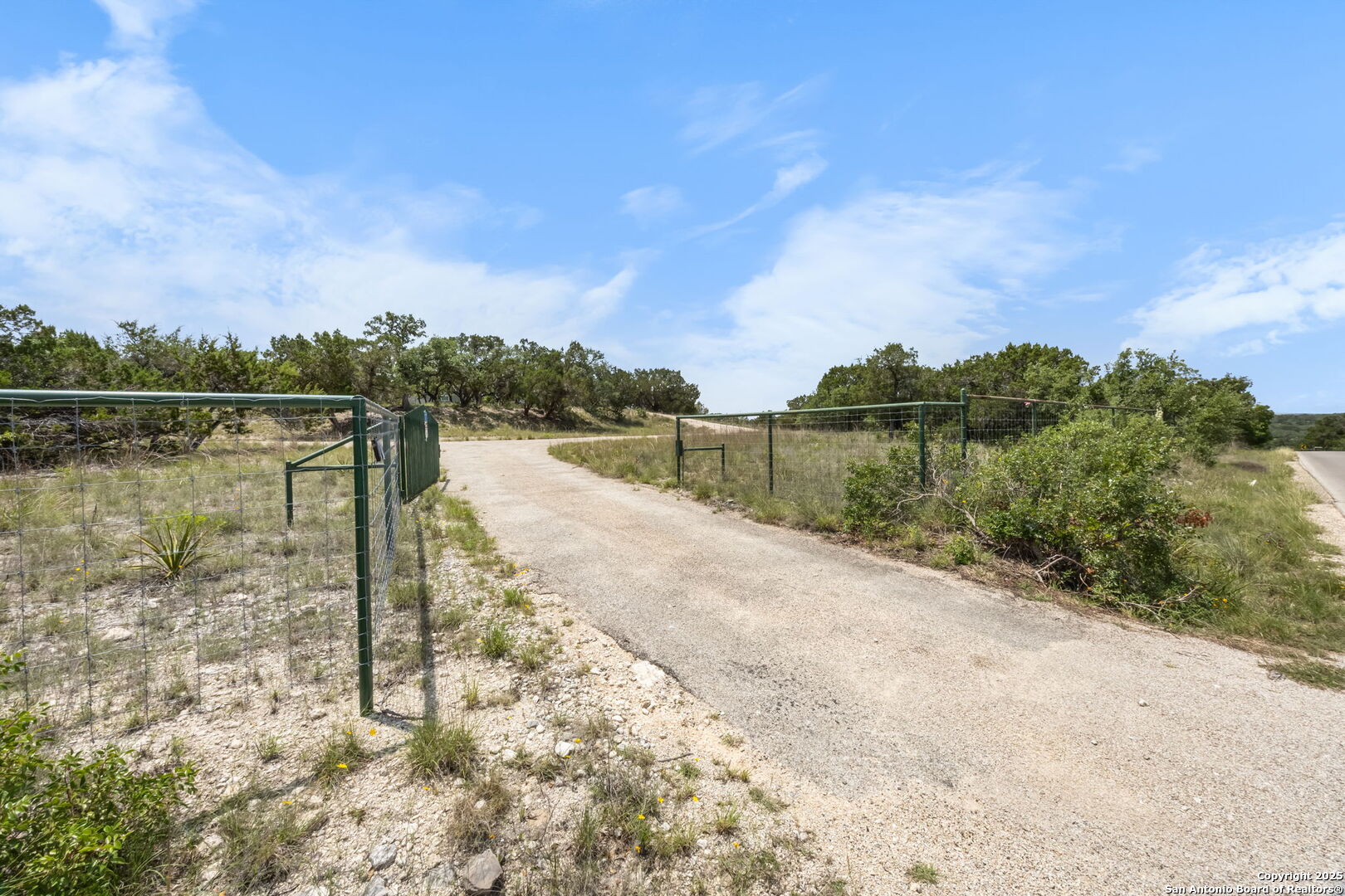 25500 N Cranes Mill Rd