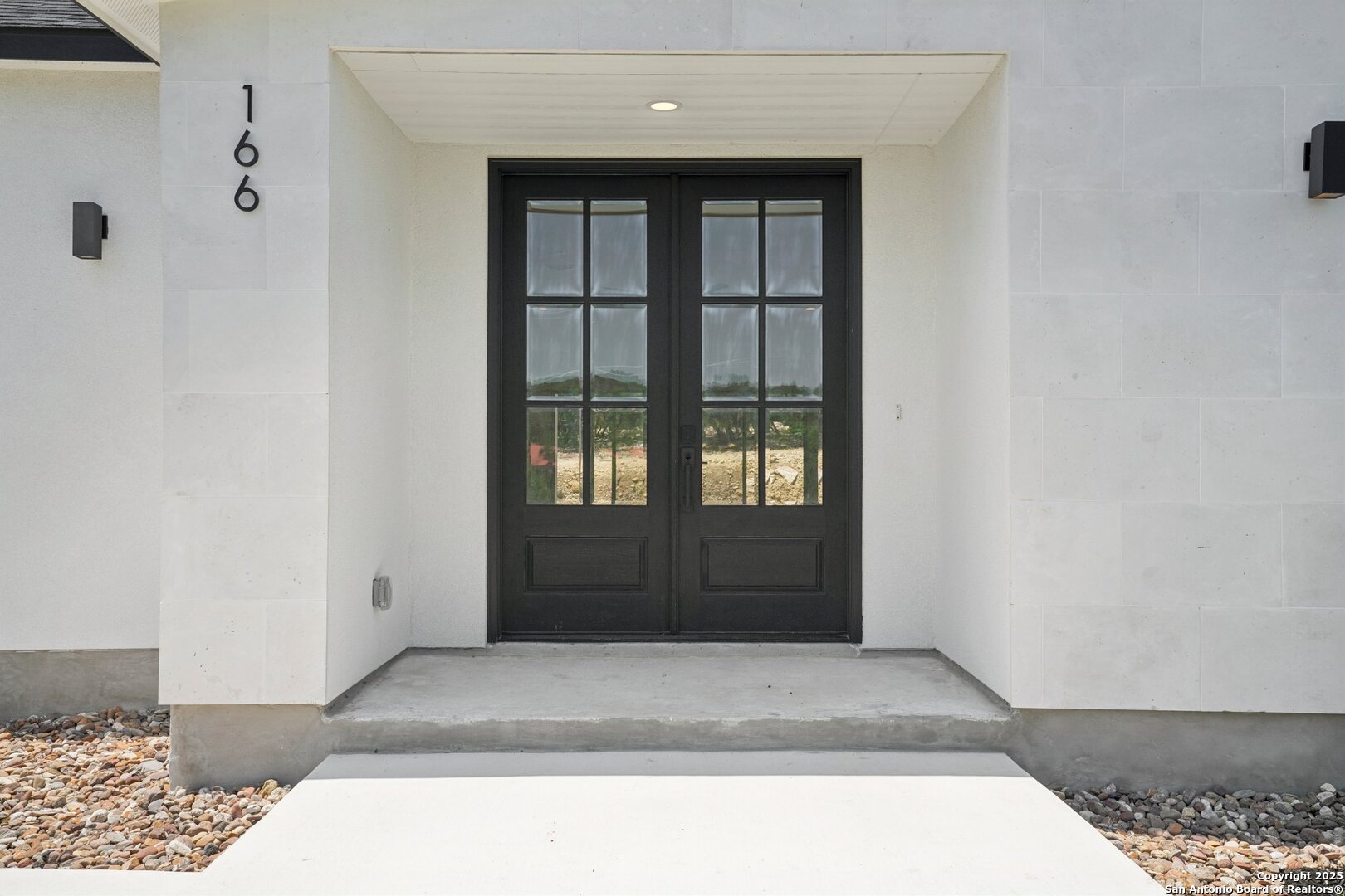 166 MAGNOLIA MDW