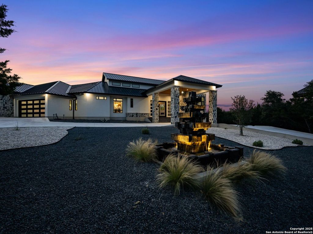 Photo of 25003 Miranda Ridge, Boerne, TX 78006 (MLS # 1896781)