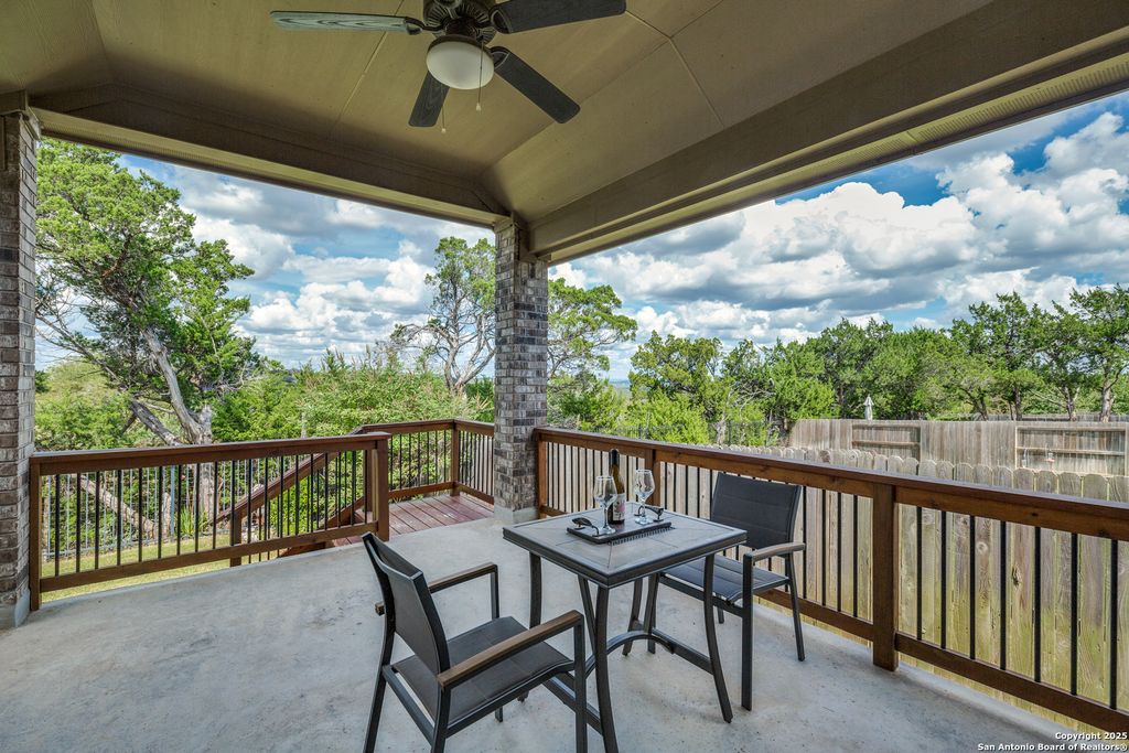 Photo of 21 Mariposa Pkwy W, Boerne, TX 78006 (MLS # 1913361)
