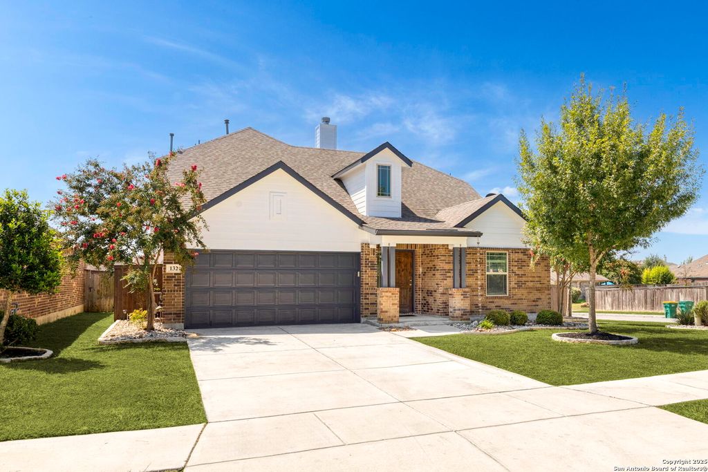 Photo of 132 Destiny Drive, Boerne, TX 78006 (MLS # 1908016)