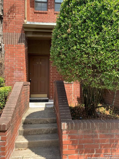 Photo of 7930 ROANOKE RUN 904 #904, San Antonio, TX 78240 (MLS # 1962895)