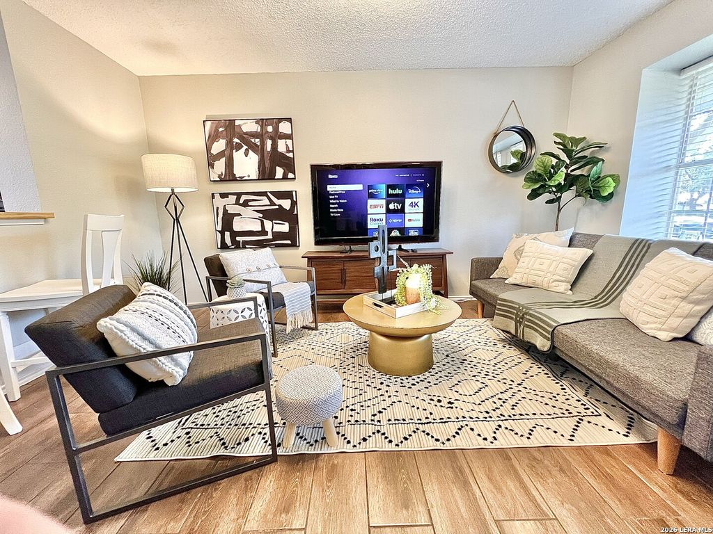 Photo of 10254 dover 302 #302, San Antonio, TX 78250 (MLS # 1947185)