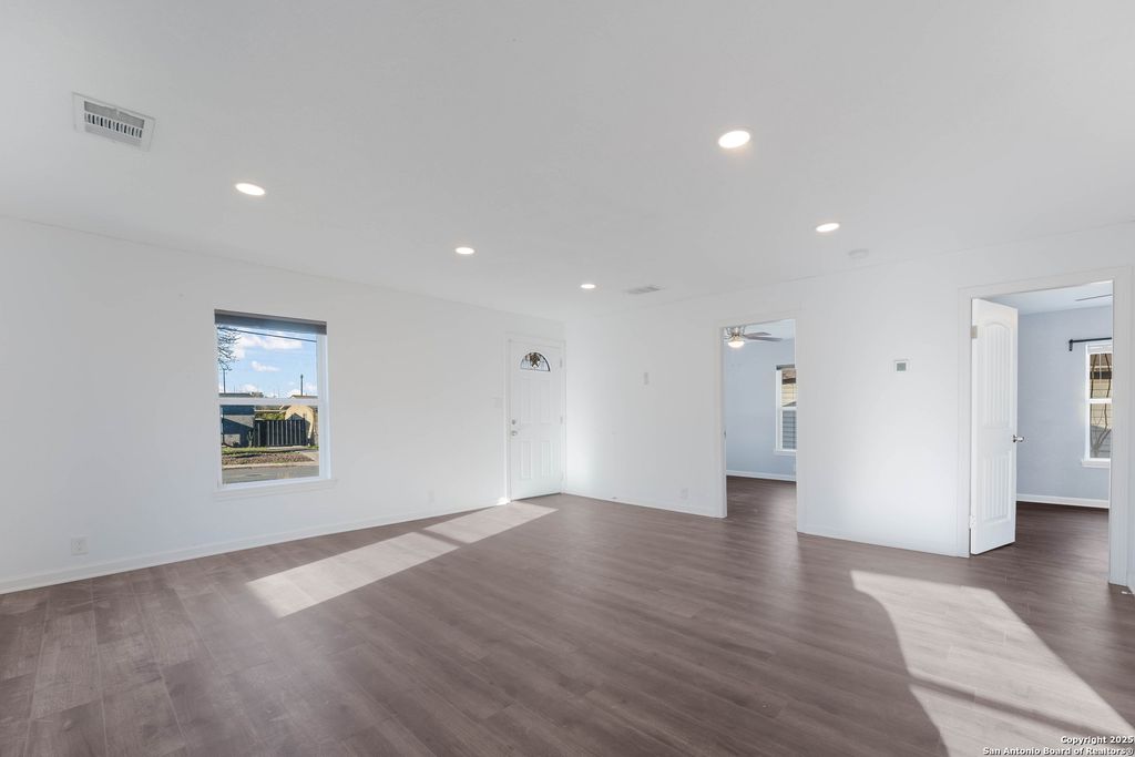 Photo of 726 Gabriel, San Antonio, TX 78202 (MLS # 1849560)