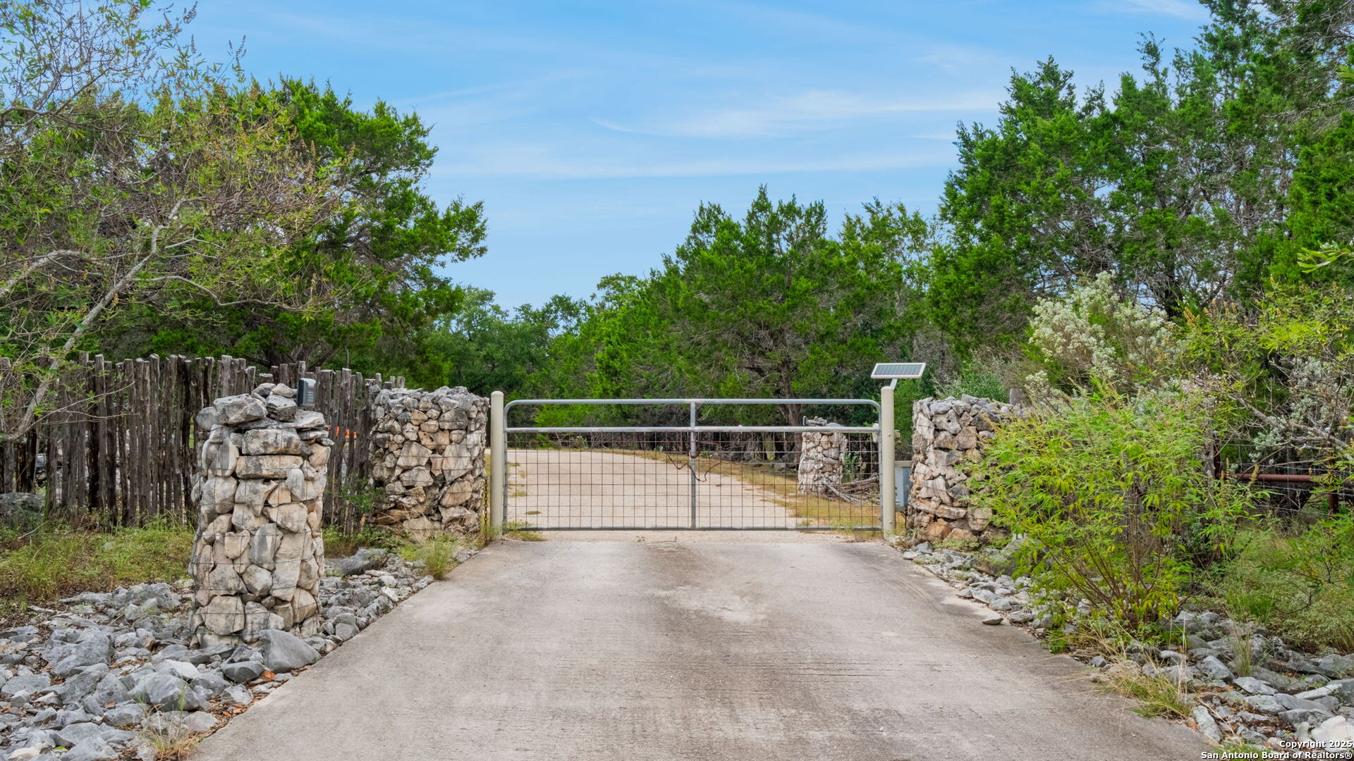 518 Mountain Creek Trail