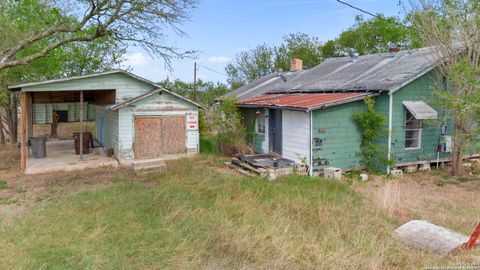 A home in Natalia