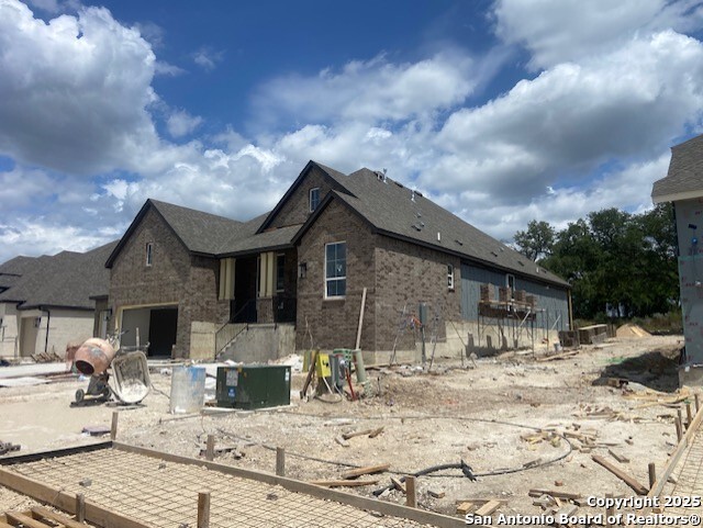 127 Olmos Creek