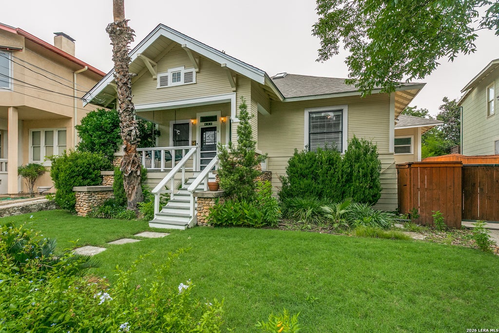 Photo of 638 PATTERSON AVE, Alamo Heights, TX 78209 (MLS # 1993126)