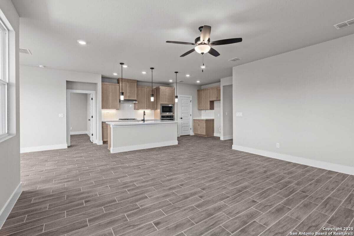 11123 Lowder lane