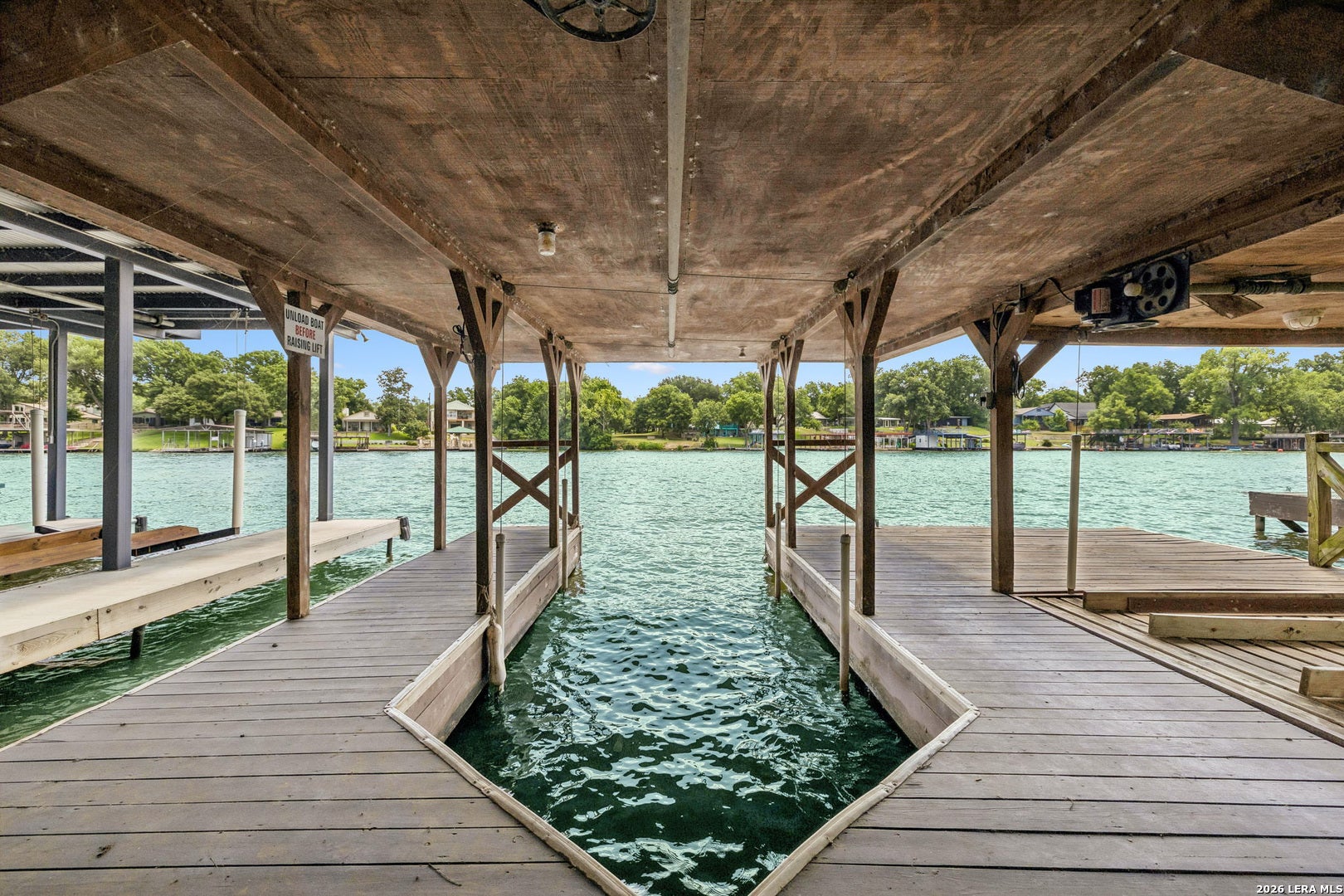 2632 WILLIAMS LAKESHORE