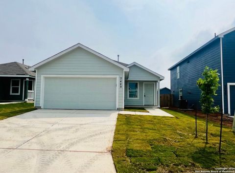 Photo of 2440 Hunter Peak, New Braunfels, TX 78130 (MLS # 1916676)