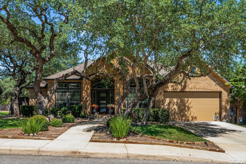 Photo of 25814 Scenic Rock, San Antonio, TX 78255 (MLS # 1994503)