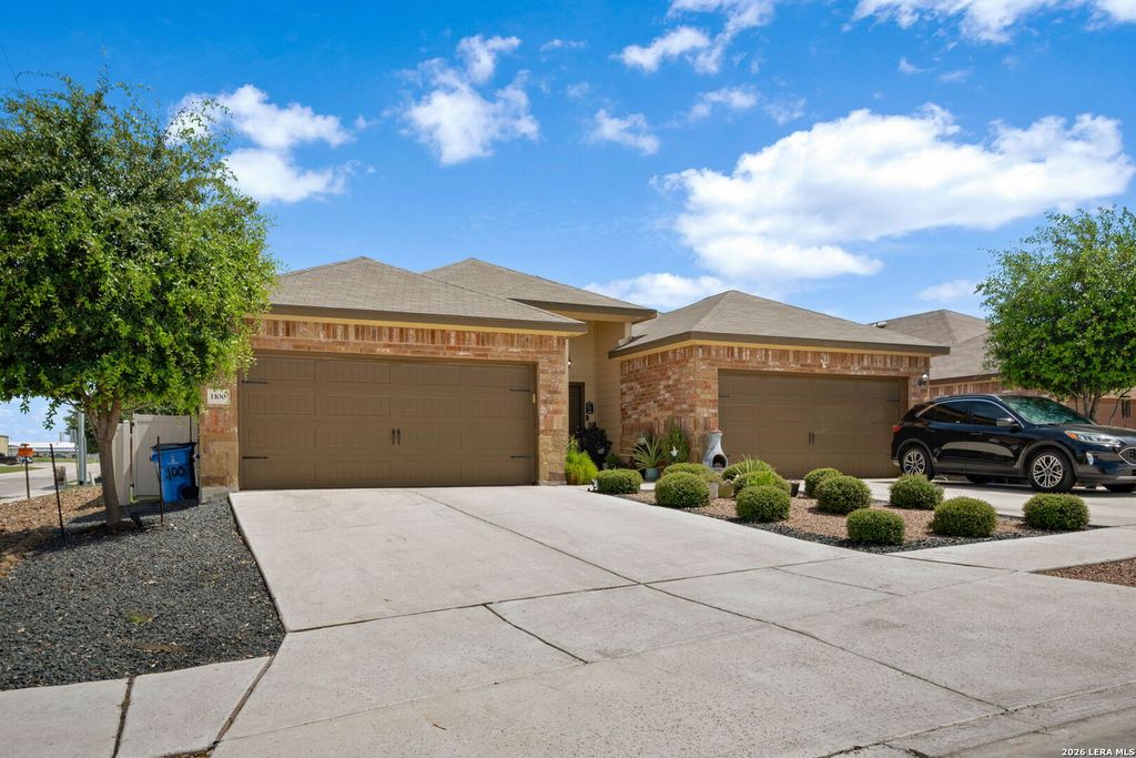 Photo of 1100/1102 Stanley, Seguin, TX 78155 (MLS # 1945640)