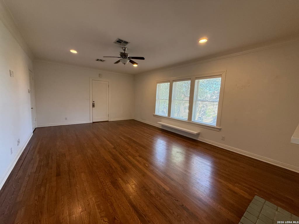 Photo of 270 E ROSEWOOD AVE, San Antonio, TX 78212 (MLS # 2011418)