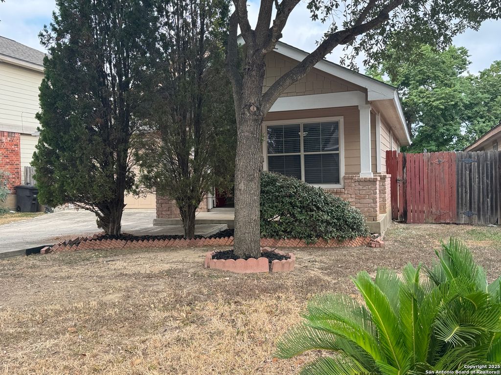 Photo of 9271 Everton, San Antonio, TX 78245 (MLS # 1913826)