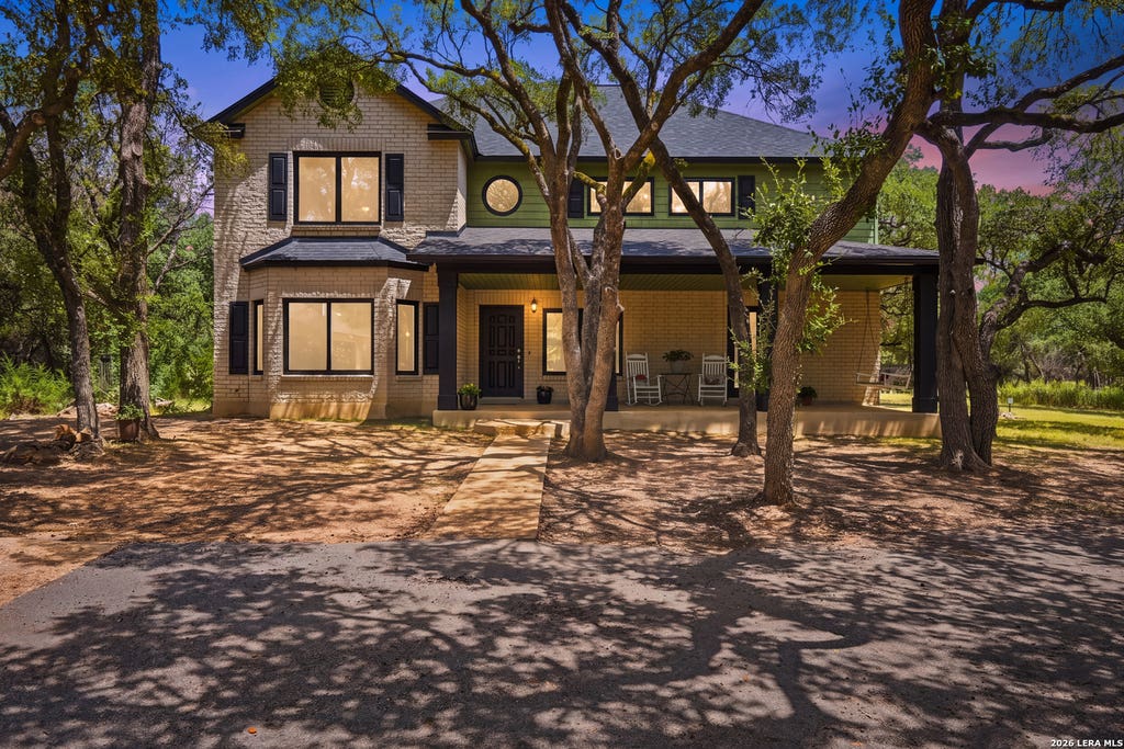 Photo of 549 ACACIA PKWY, Spring Branch, TX 78070 (MLS # 2008172)