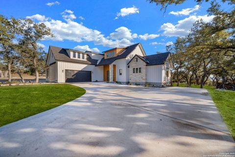 A home in Canyon Lake