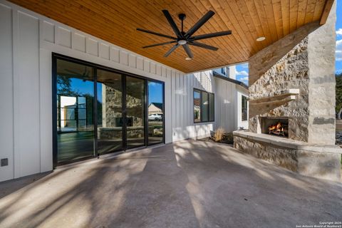 A home in Canyon Lake