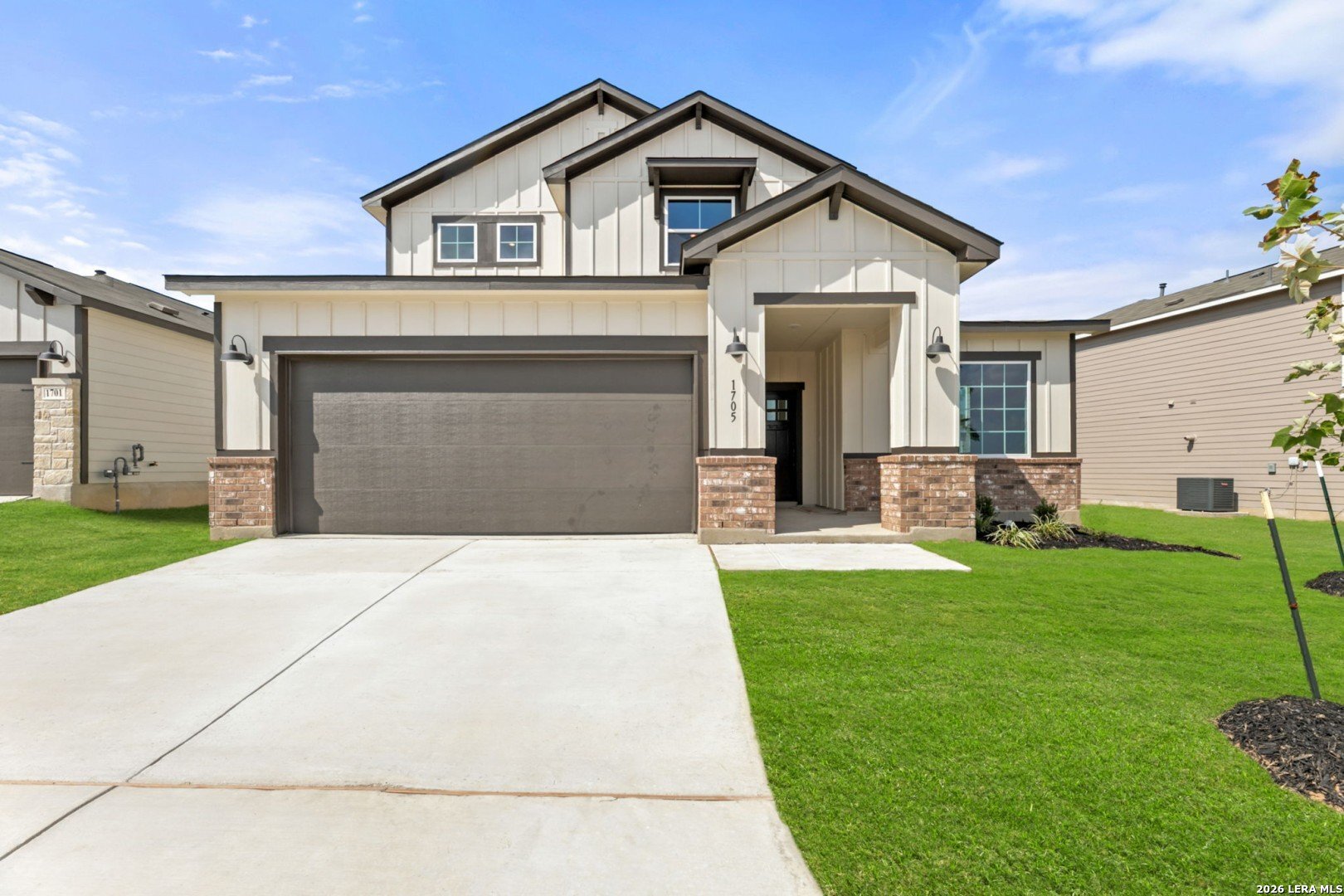 13527 Henri Castro Way