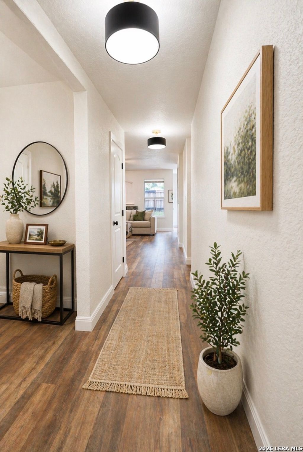 Photo of 8007 Chisos Oak Dr, San Antonio, TX 78223 (MLS # 1960397)