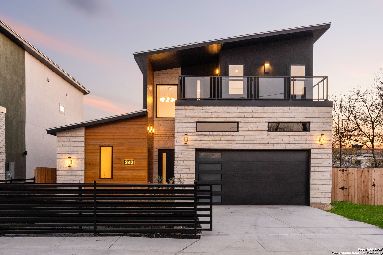 242 Cassiano St