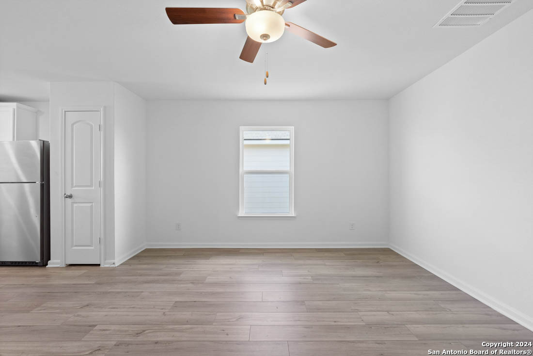 10935 Delight Grove