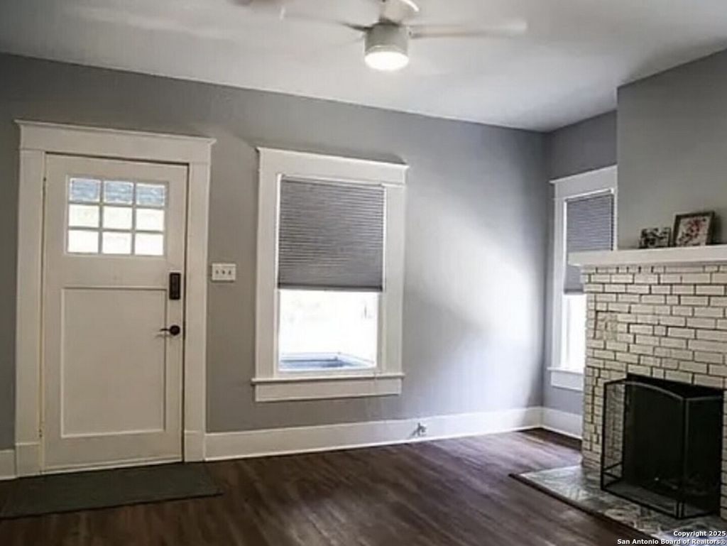 Photo of 515 W Agarita, San Antonio, TX 78212 (MLS # 1915961)