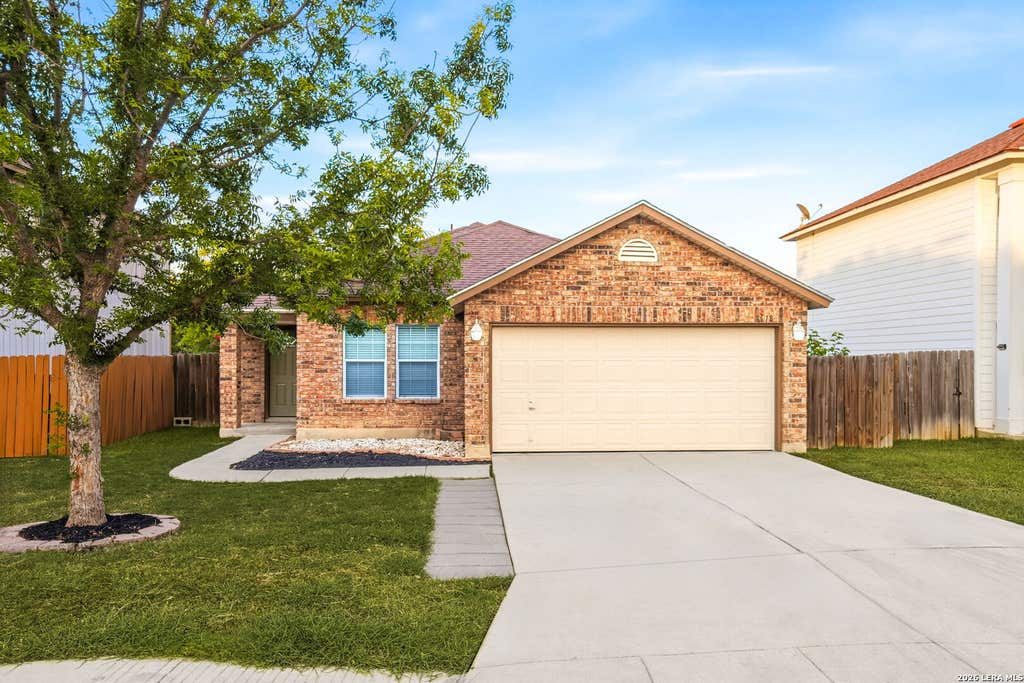 Photo of 618 Tres Caminos, San Antonio, TX 78245 (MLS # 2007135)