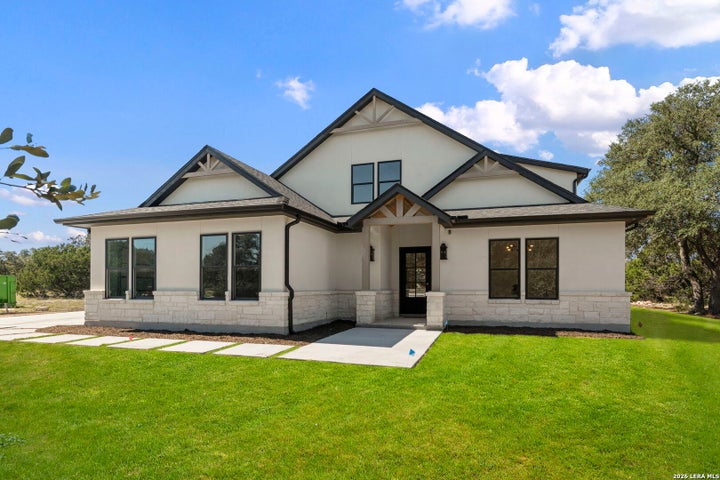 Photo 1 of 48 — 1088 Buckskin Trail, Bandera, TX 78003