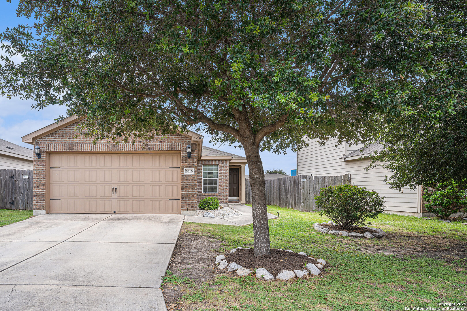 6616 Luckey Path
