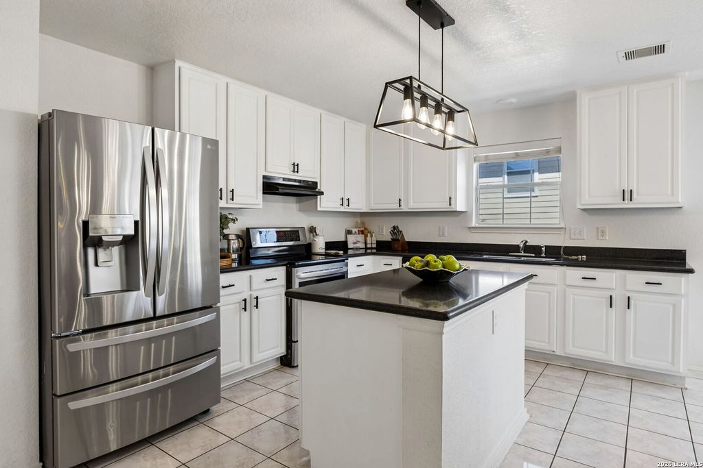 Photo of 16130 Ambush Grove, San Antonio, TX 78247 (MLS # 1950490)