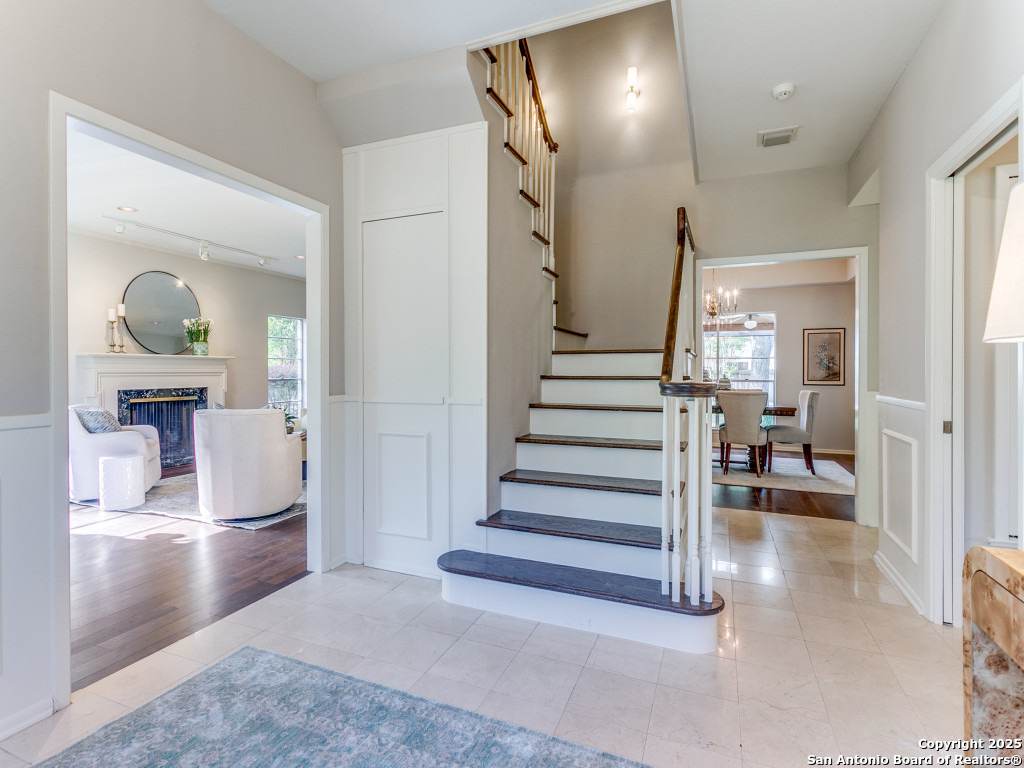 206 Sir Arthur Ct