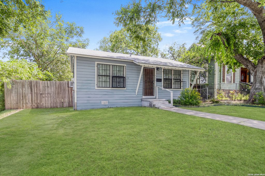 Photo of 232 E Theo Ave, San Antonio, TX 78214 (MLS # 1994225)