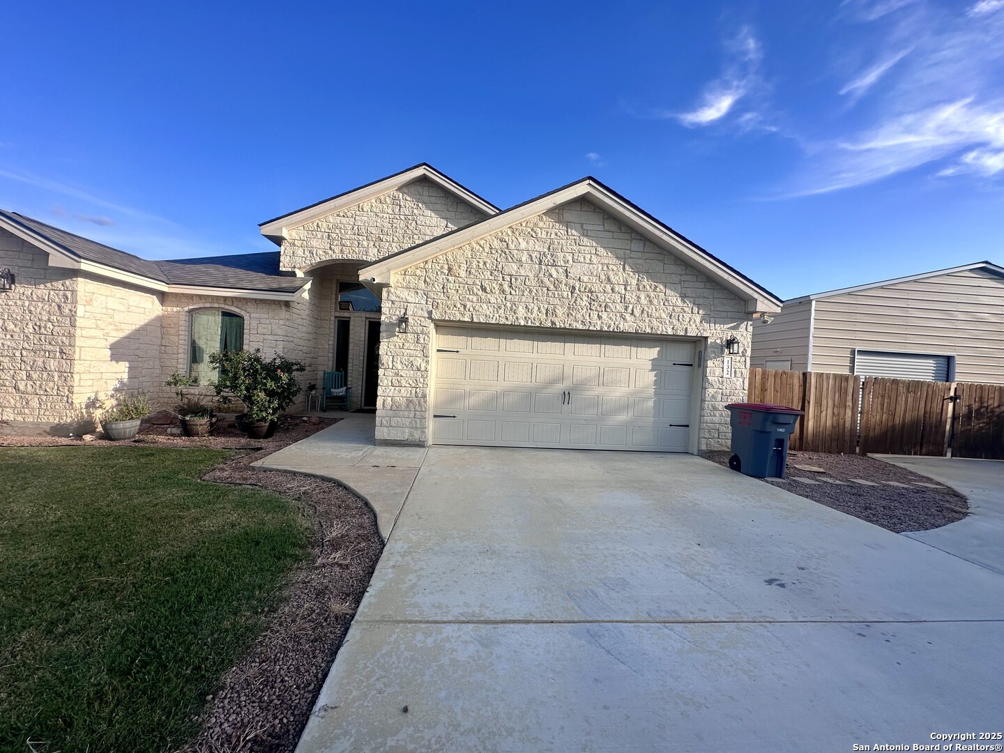 132 West Short Meadow Drive