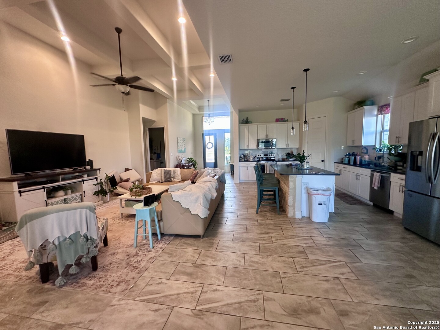 132 West Short Meadow Drive
