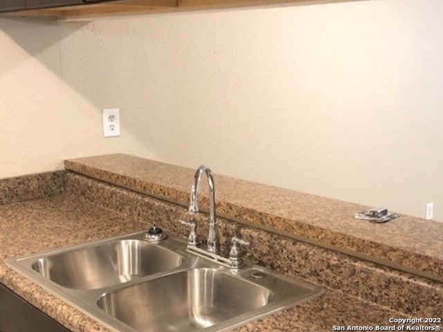 Photo of 542 DUKEWAY 1 #1, Universal City, TX 78148 (MLS # 1812965)
