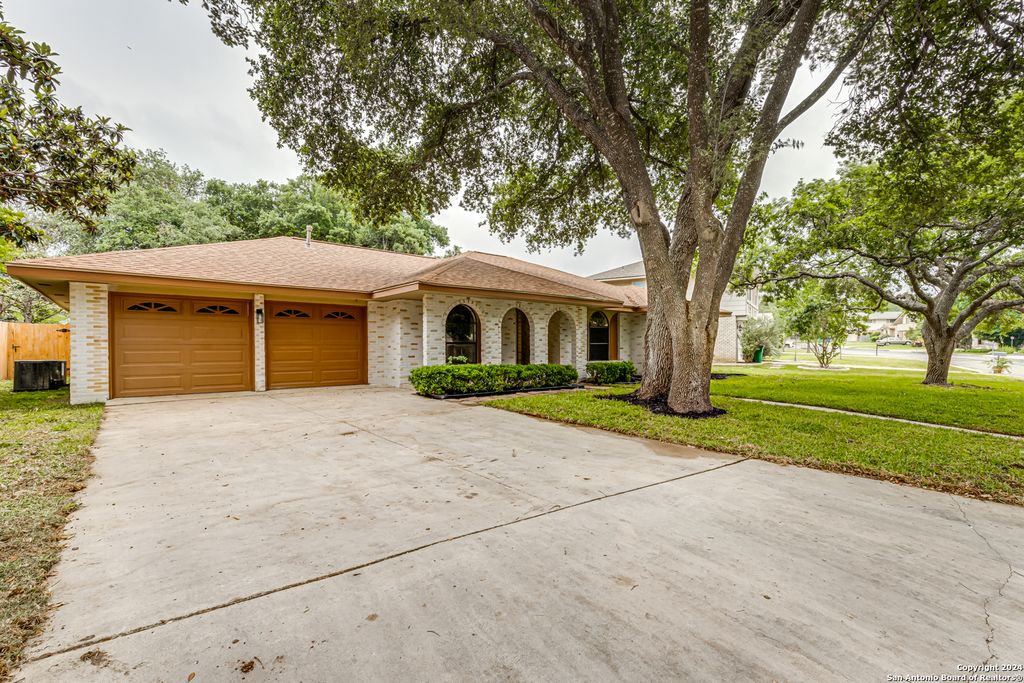 Photo of 15814 Blue Creek, San Antonio, TX 78232 (MLS # 1926932)