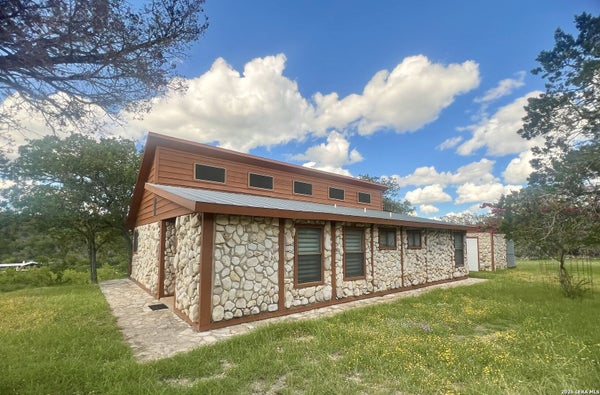 1589 FM 1340, HUNT, TX 78024 - Image f6d8a4430a0956ea72d4a04907cdcb25/2693371431