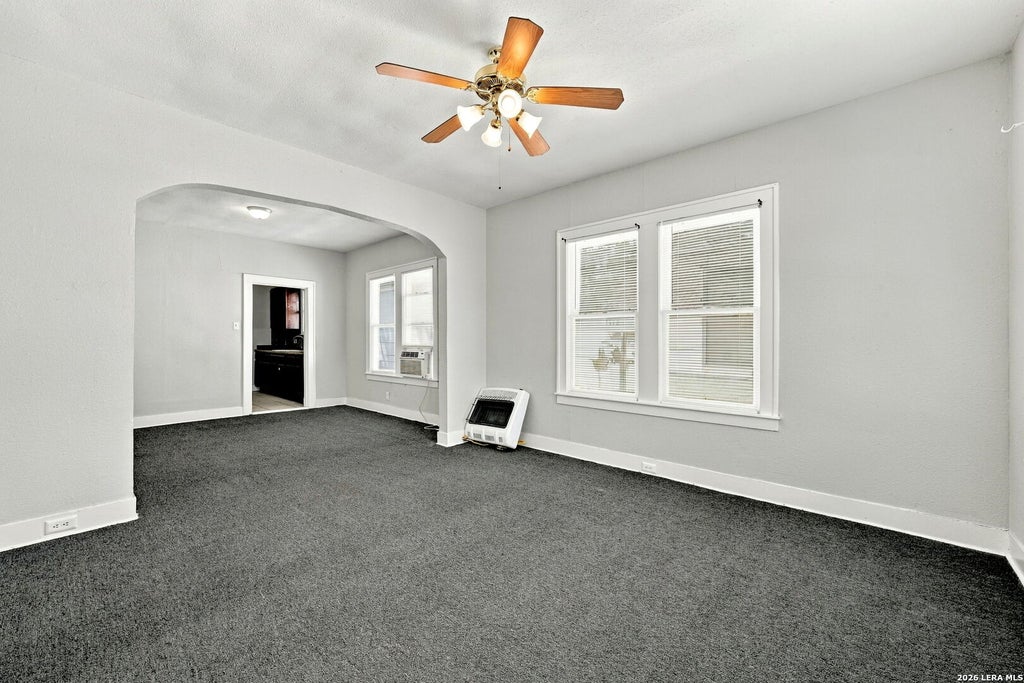 Photo of 1114 Gibbs St, San Antonio, TX 78202 (MLS # 2017296)